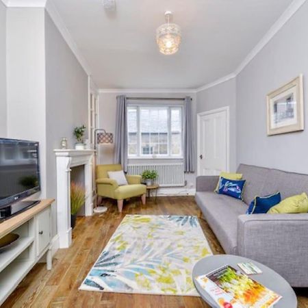 Victorian Townhouse - Stamford Centre - 2 Big Bedrooms, Living Room Kitchen Etc Tastefully Decorated Esterno foto