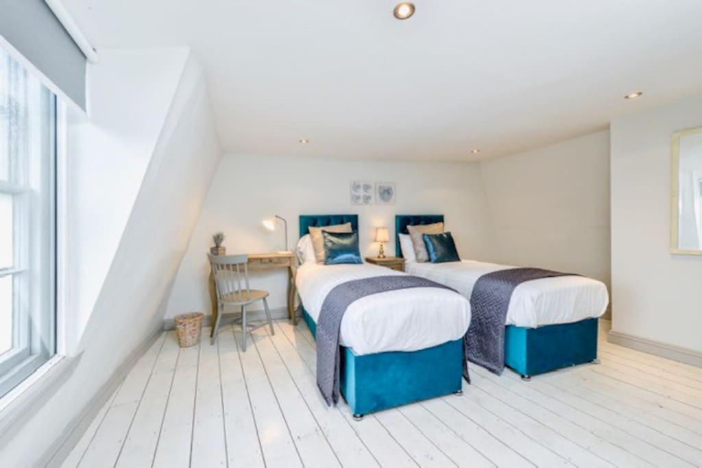 Victorian Townhouse - Stamford Centre - 2 Big Bedrooms, Living Room Kitchen Etc Tastefully Decorated Esterno foto