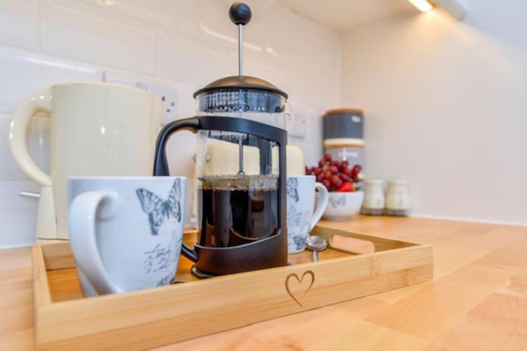 Victorian Townhouse - Stamford Centre - 2 Big Bedrooms, Living Room Kitchen Etc Tastefully Decorated Esterno foto