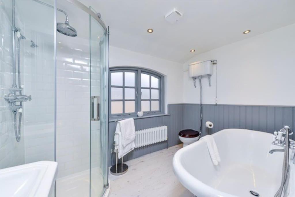 Victorian Townhouse - Stamford Centre - 2 Big Bedrooms, Living Room Kitchen Etc Tastefully Decorated Esterno foto